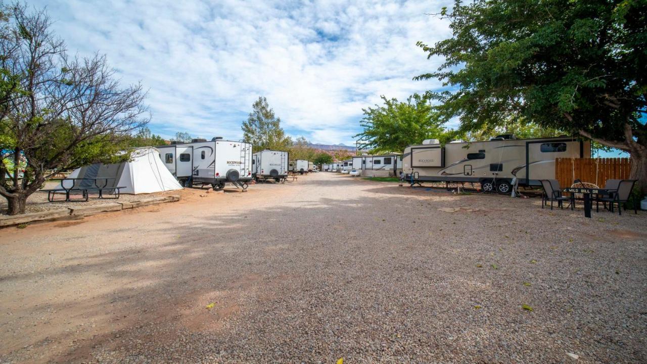 Ok Rv Park Family Tipi Ok1 Hotel Moab Exterior photo